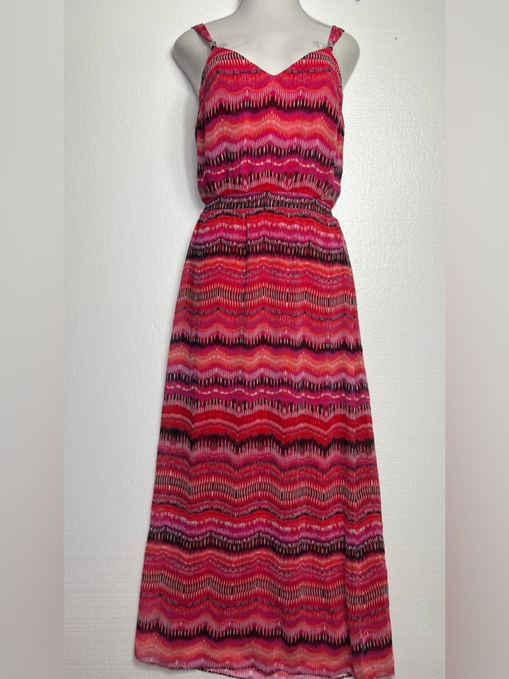 WHITE HOUSE BLACK MARKET STRIPED MAXI DRESS WITH ADJUSTABLE STRAPS - SZ SMALL